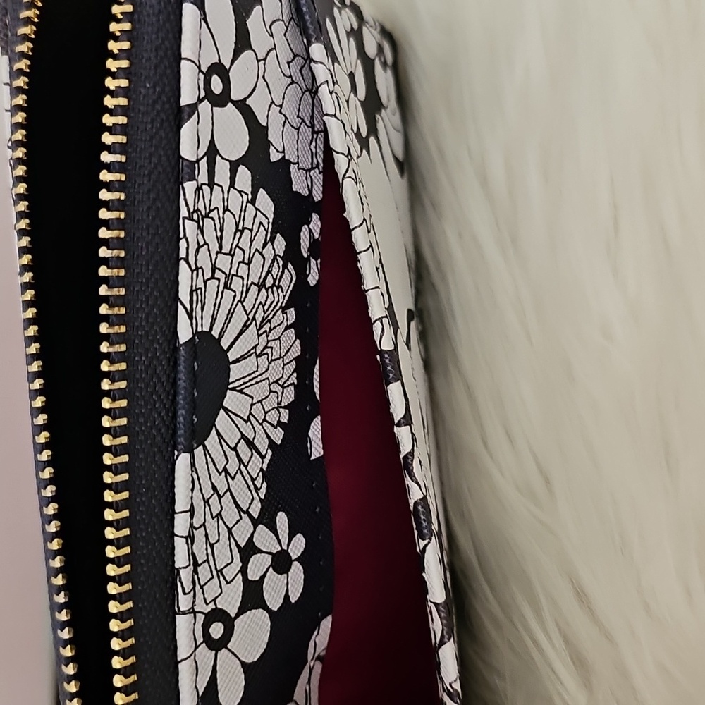 Trina Turk Blue and White Floral Full Zip Around Wallet - Picture 7 of 10